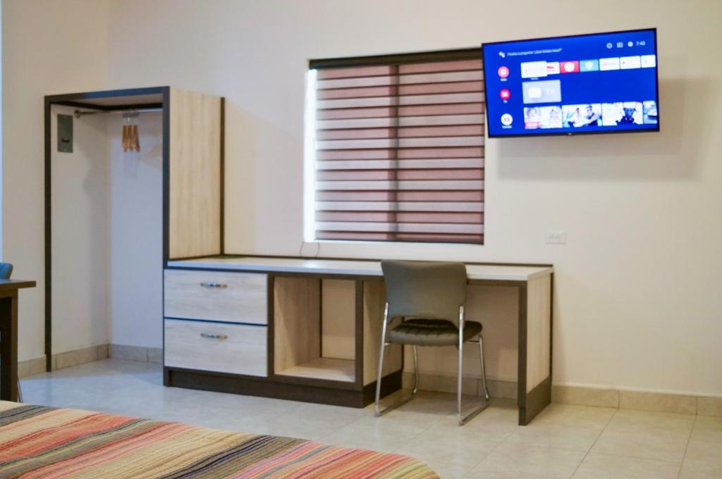Magnolias Suites Hotel photo