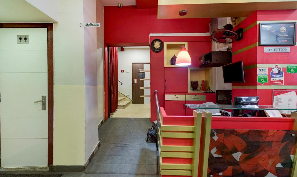 フロント・ロビー