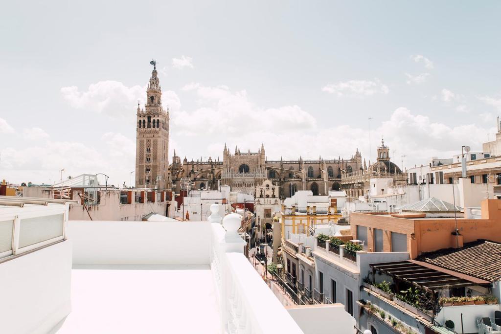 Puerta Catedral Holiday Suites