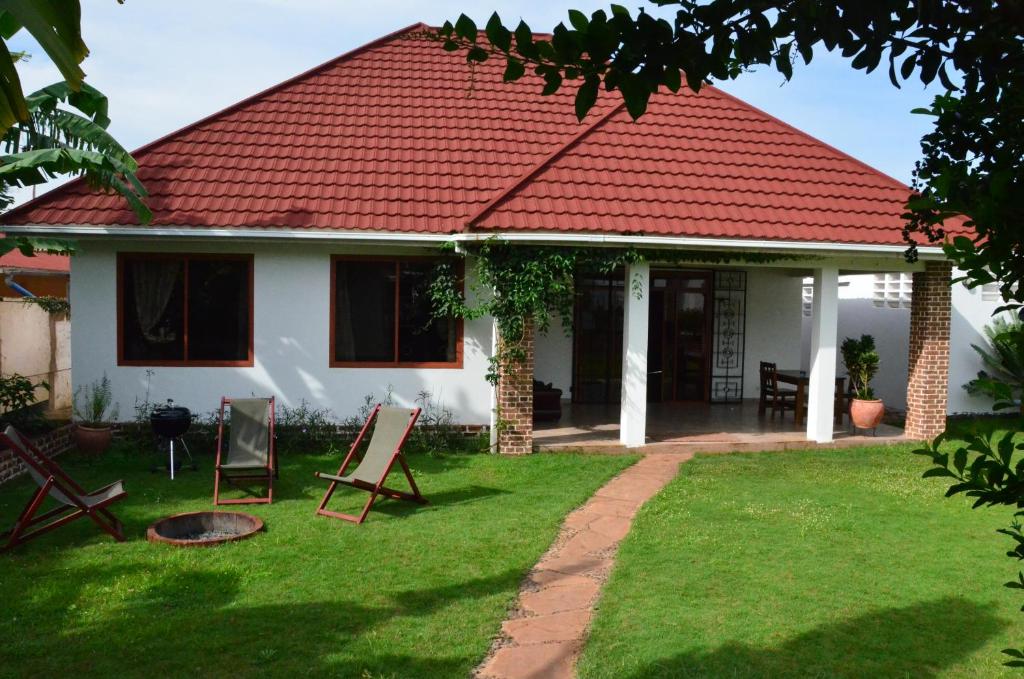 Barazani Garden Villa — Hotel in Moshi