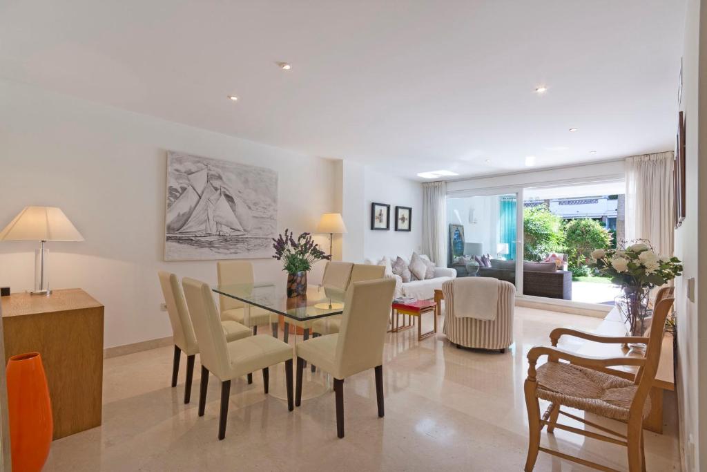 Las Canas beach, ground floor first line beach, Marbella golden mile - 4