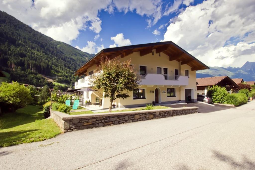 Apart Elke, Finkenberg