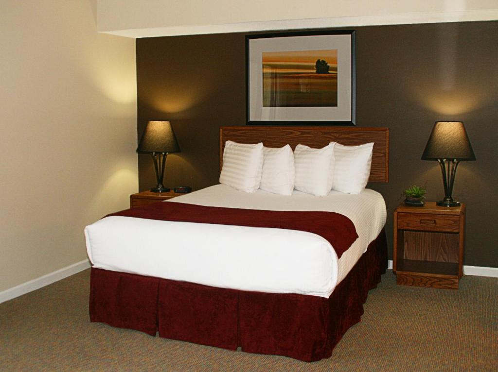 Sterling Hotel and Suites