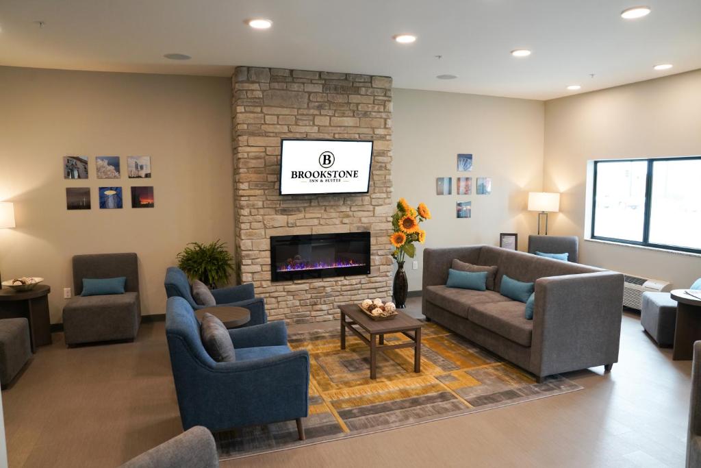 Brookstone Inn & Suites photo