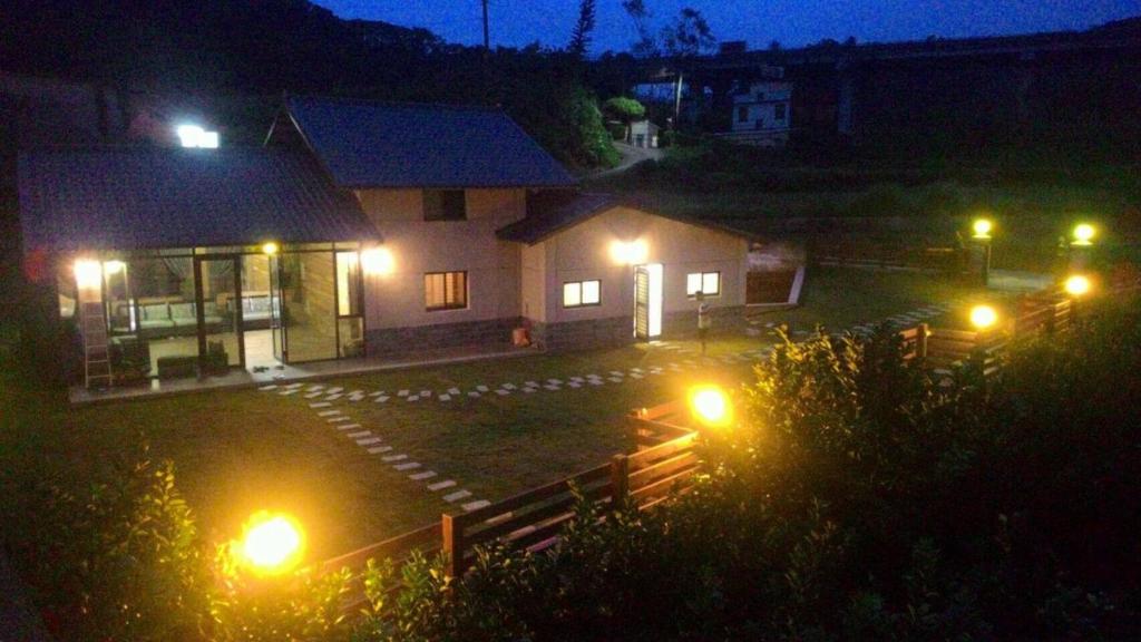 Yanyu Xihu Villa — Hotel in Miaoli