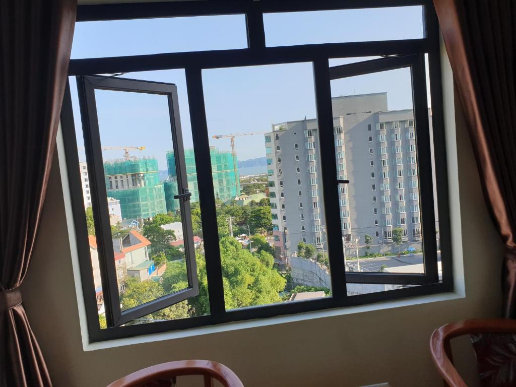 Khách Sạn Chiến Thắng