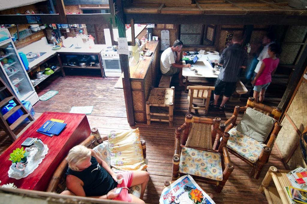 Coron Backpacker Guesthouse photo