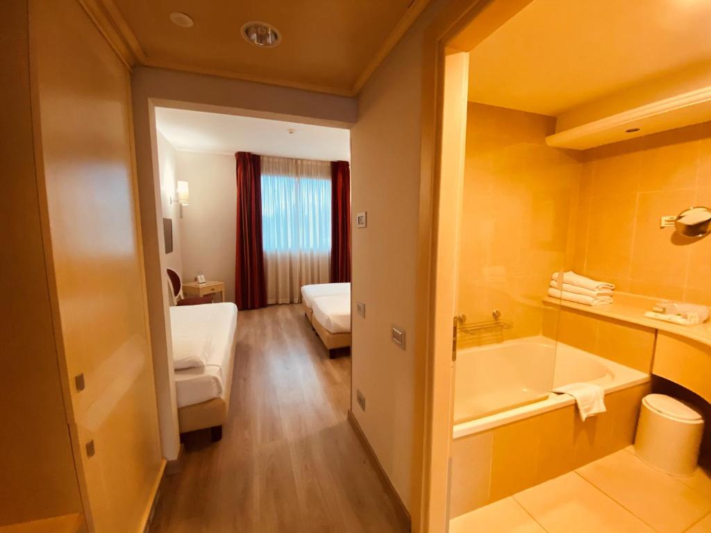 Just Hotel Lomazzo Fiera Photo 10