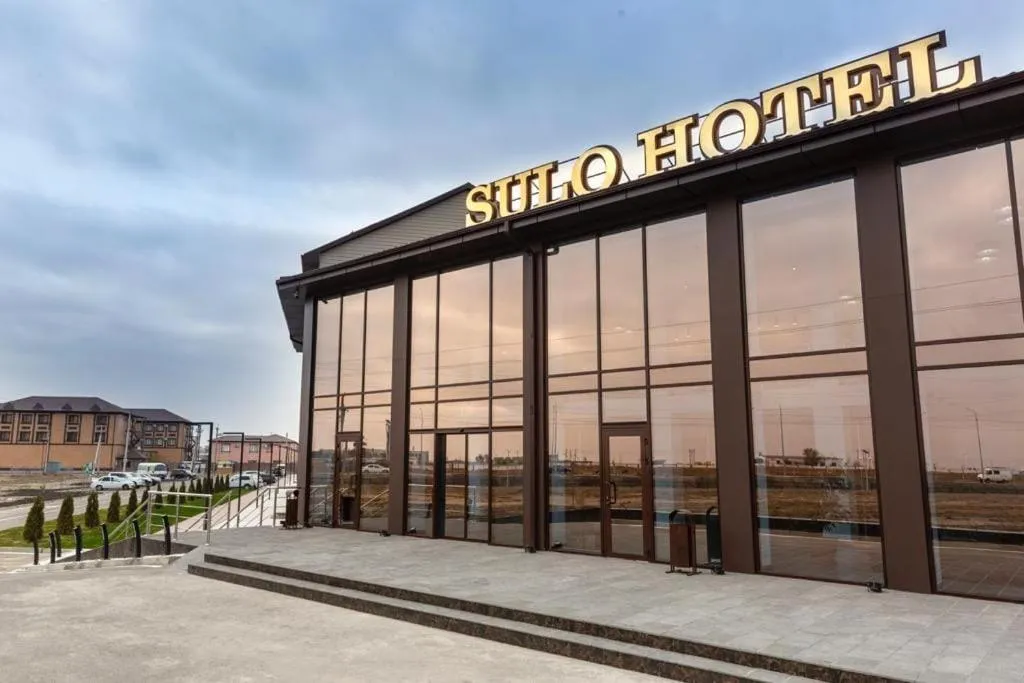 SULO Atyrau Hotel, hotel in Atyraū