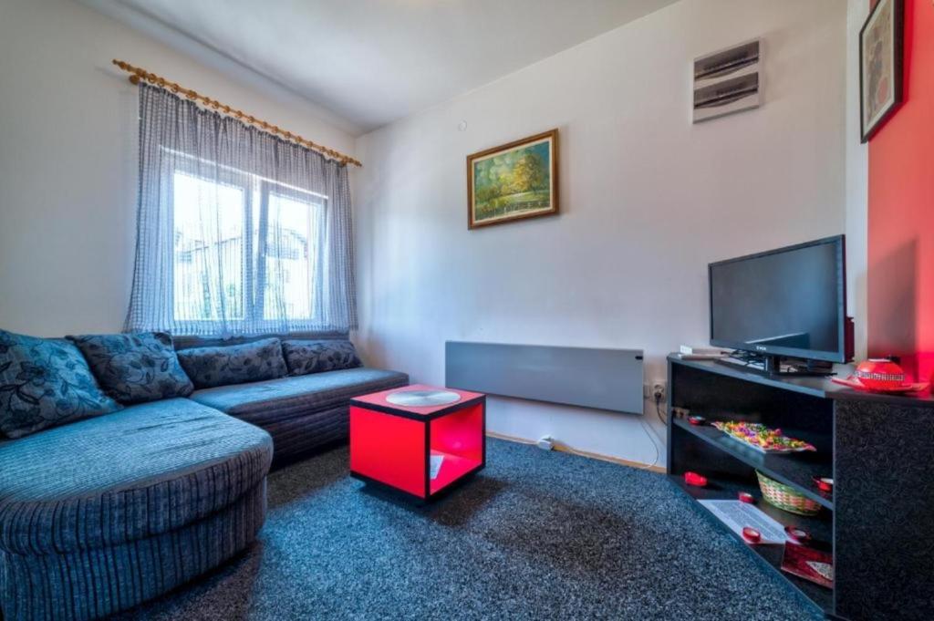 Cliff Apartments - 2