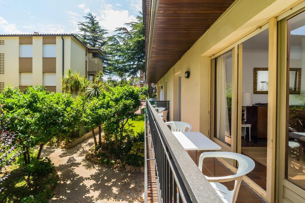 AJ-6 CALELLA DE PALAFRUGELL 6 PAX - 3