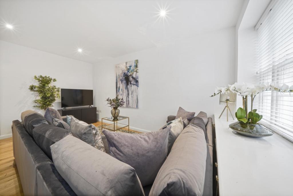 Eton House-Stunning-Castle views-5Bed-Free-Parking, Eton