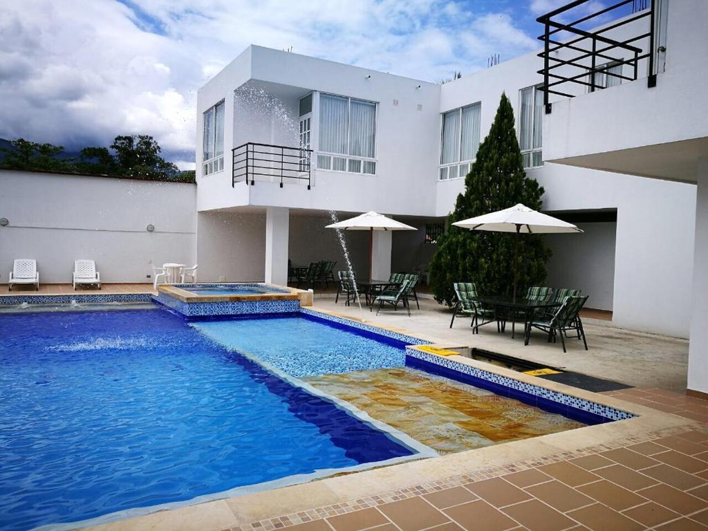 el oasis aparta hotel en villeta en