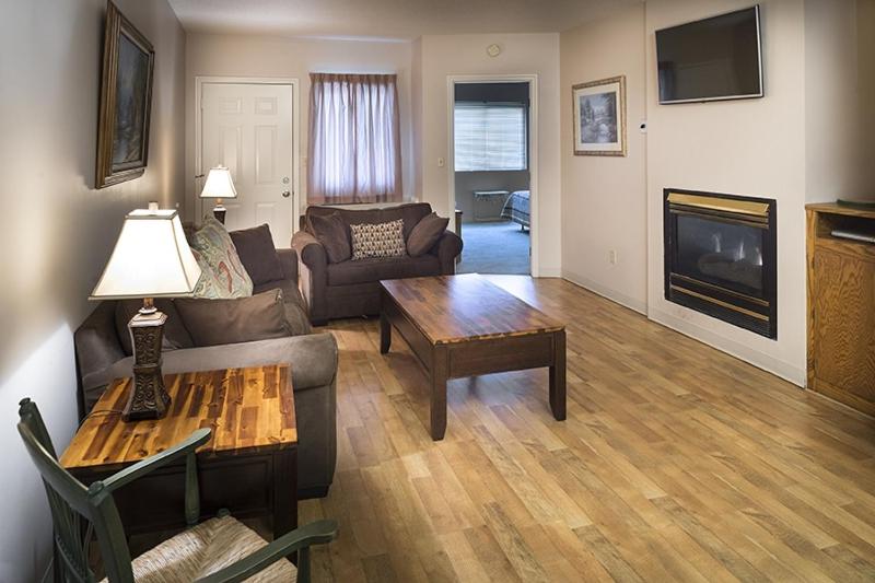 River Place Condos 602 2BD photo