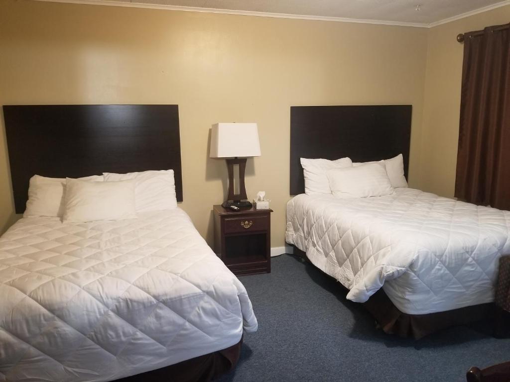 Fiesta City Motel photo