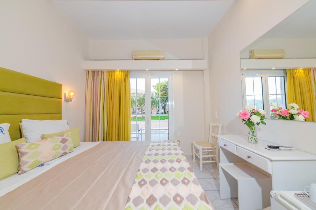 Odysseus Hotel photo