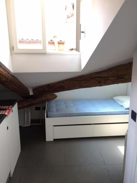 Mansarda Saluzzo, Turin