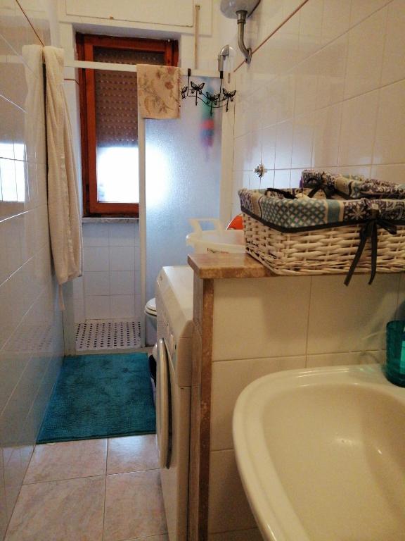 One room photo