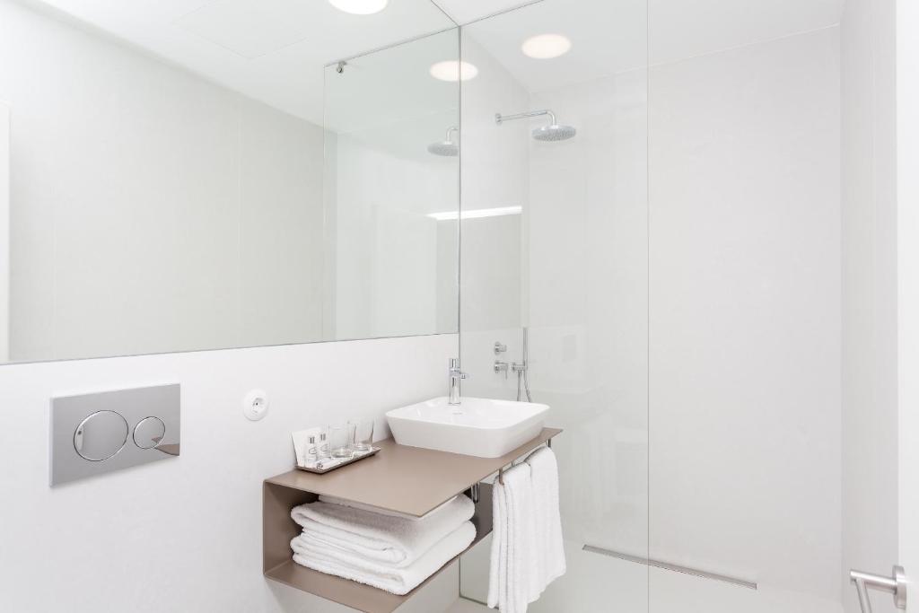 S. Bento Residences photo