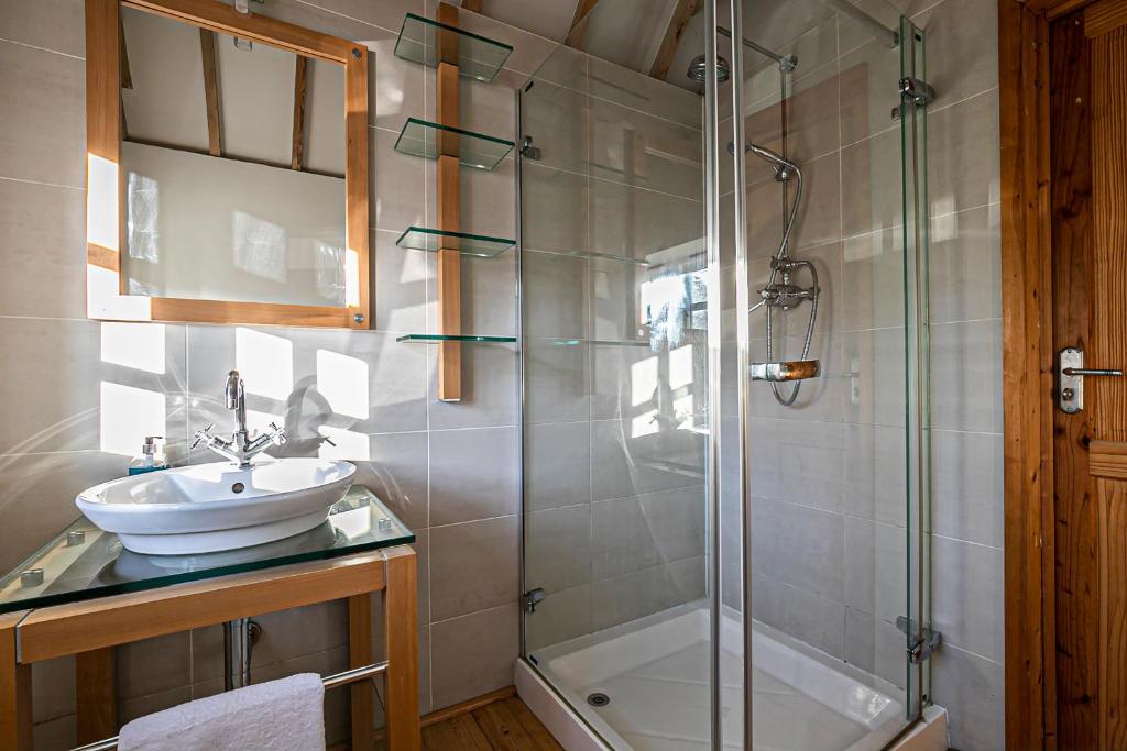 Pages Hotel and Guesthouse photo
