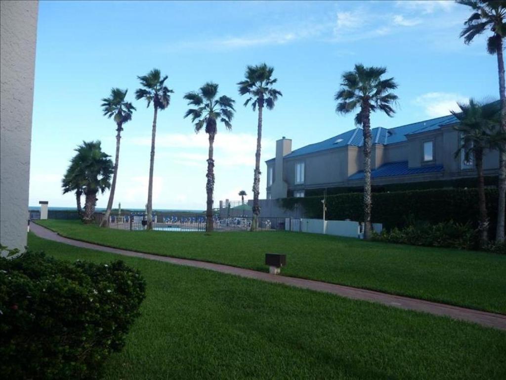 Suntide I Condos W107 photo