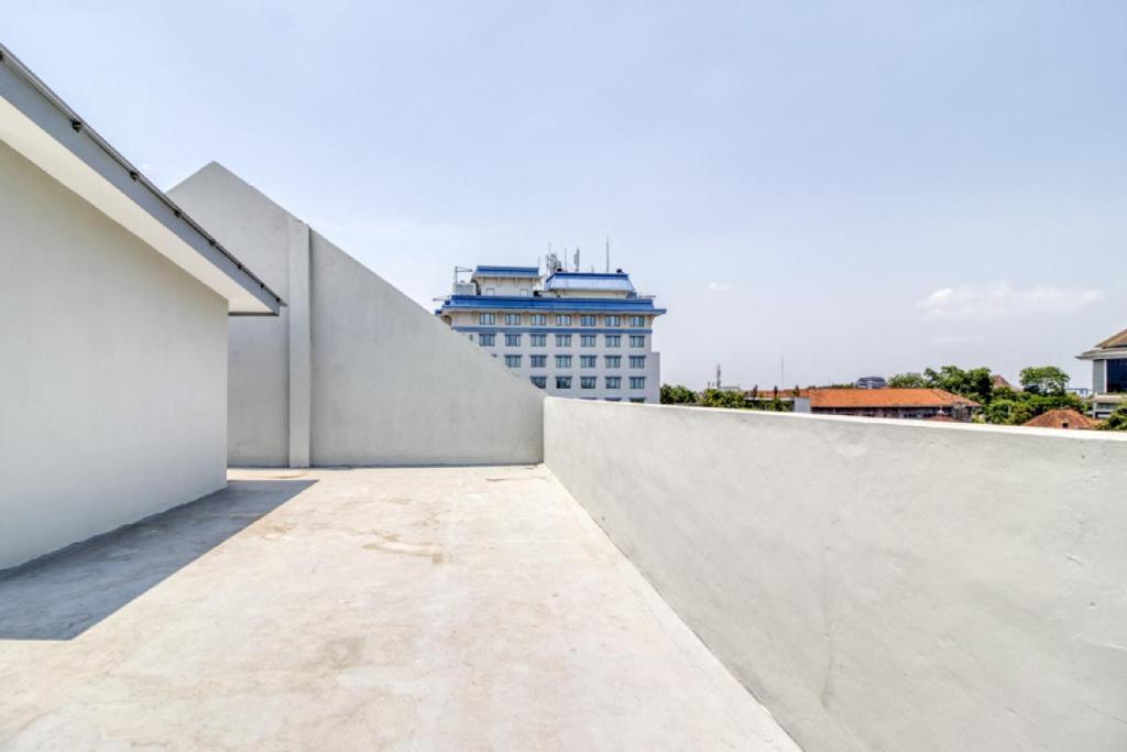 RedDoorz Syariah near Galeria Mall Yogyakarta