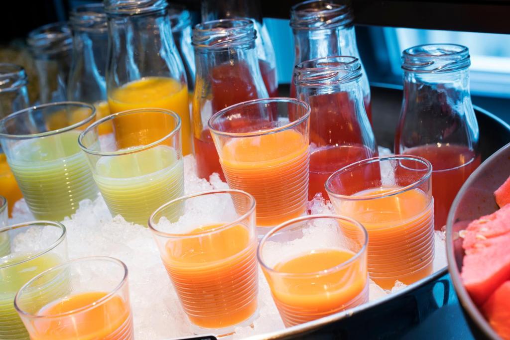 Їжа та напої