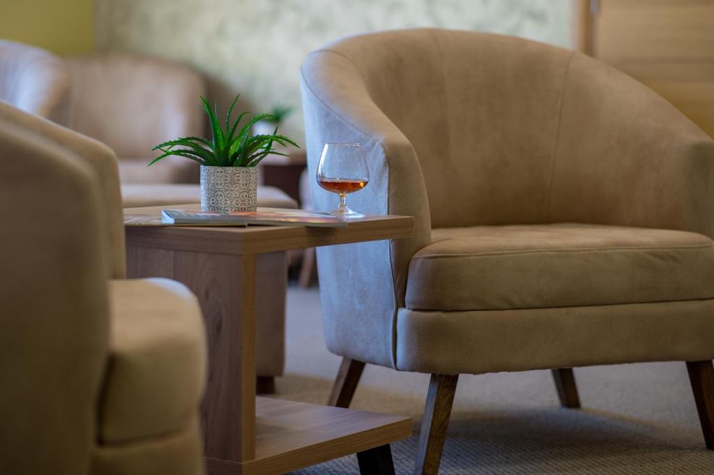 Hotel WGrand — Hotel rooms in Petrovac, Budva Municipality