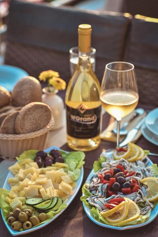 Hotel WGrand — Restaurant & bars in Petrovac, Budva Municipality