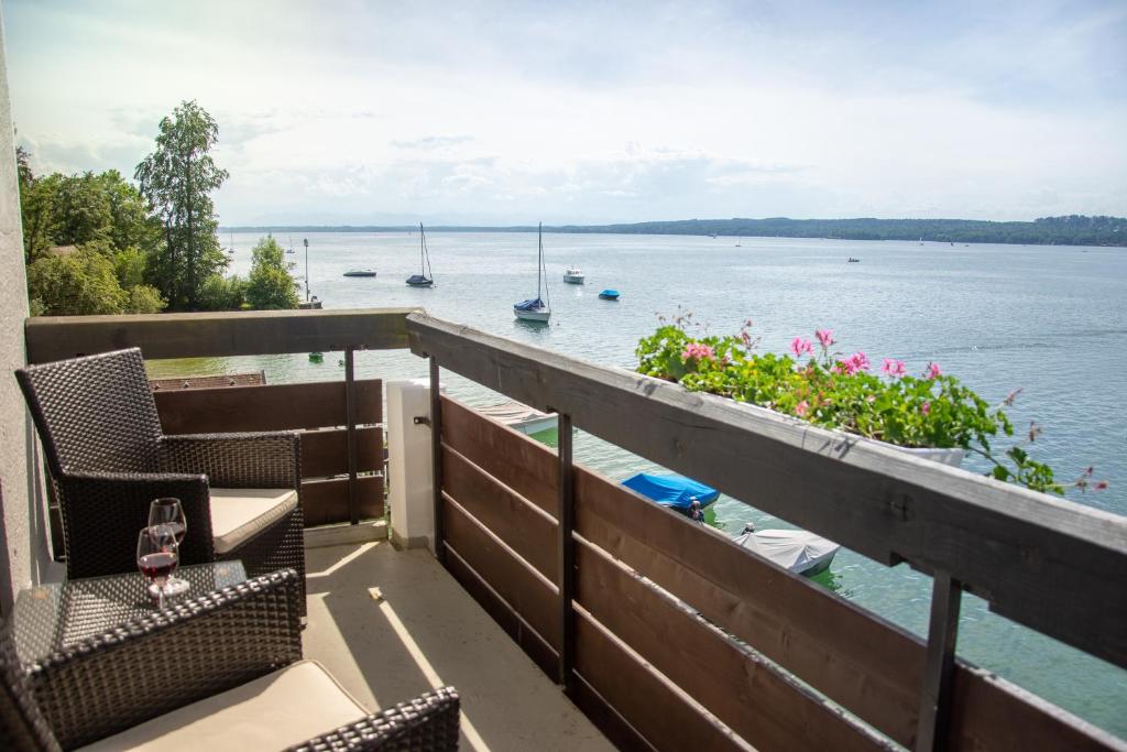 Seehotel Leoni photo