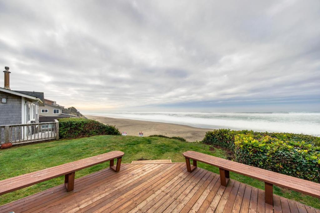 The Best Little Beach House on the Oregon Coast! — Hotel in Depoe Bay (OR)