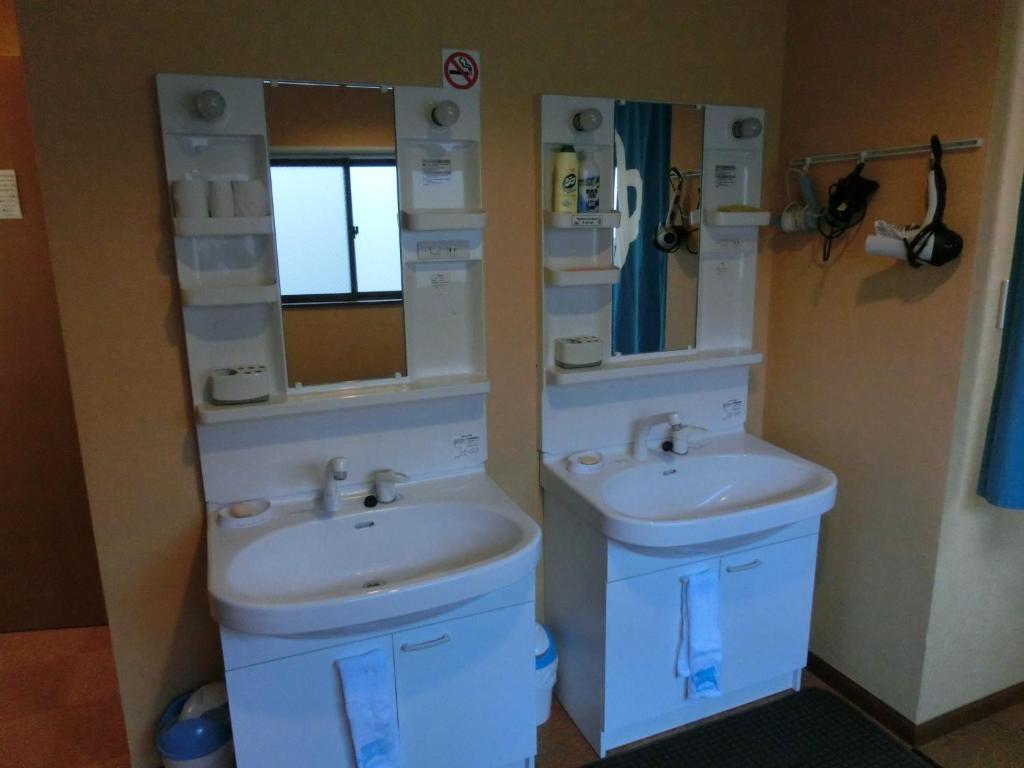 Well-appointed bathrooms