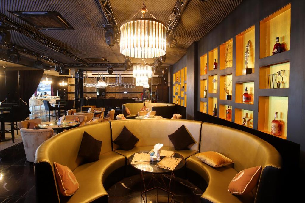 Great food & dining