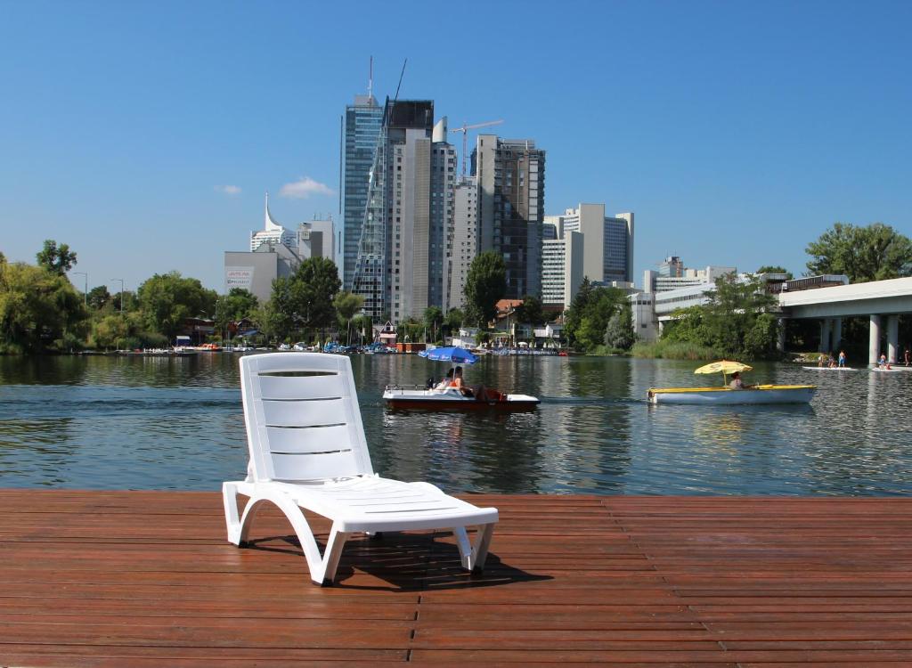 Strandhotel Alte Donau photo
