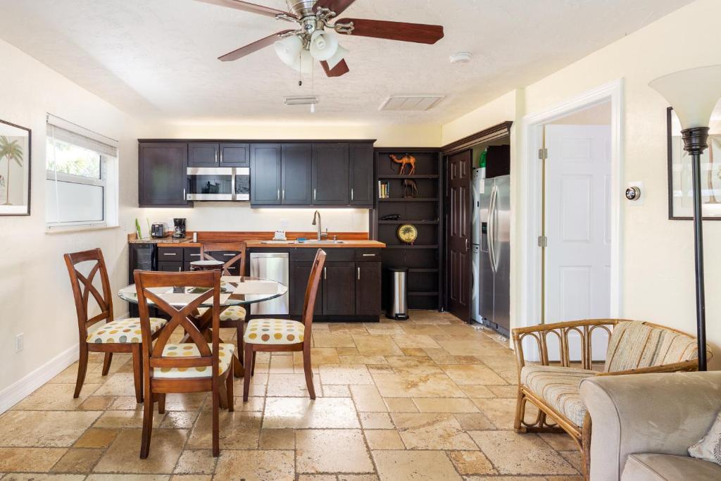 Home by Beach 3 - Delnor-Wiggins photo