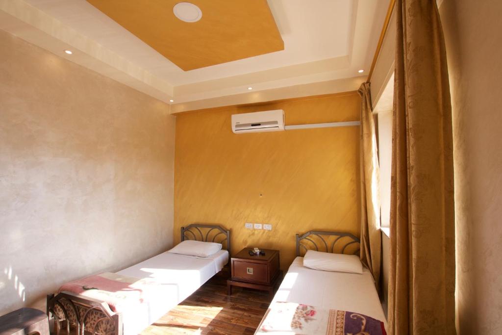 Sun Rise Hotel photo