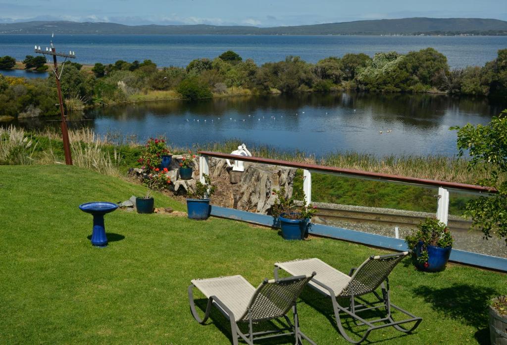 Kinsellas Water Views photo