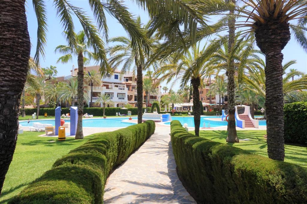 Best Price on Espanhouse Aldea Del Mar in Torrevieja + Reviews!