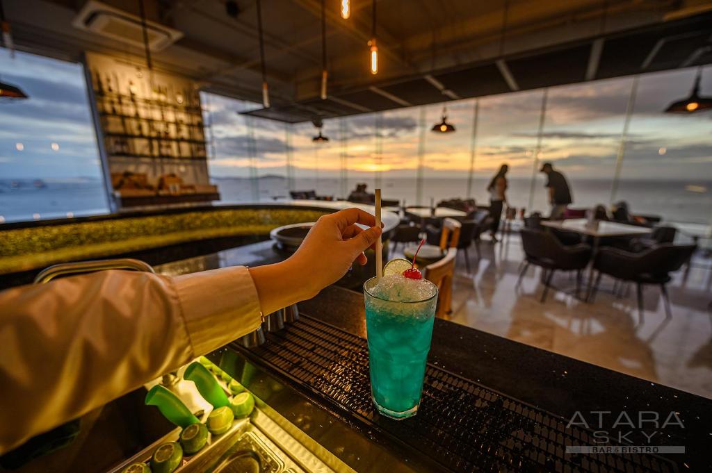 Bar/lounge