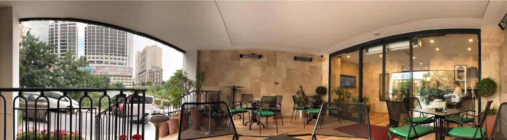 The White Orient Hotel photo