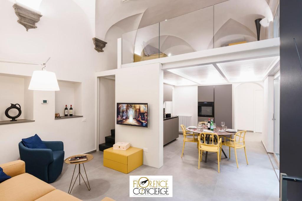 Ground Floor With Patio-Ghibellina 65 - 2
