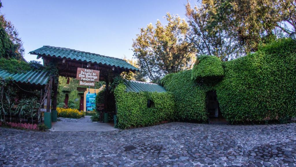 Hotel Posada de Don Rodrigo Panajachel photo