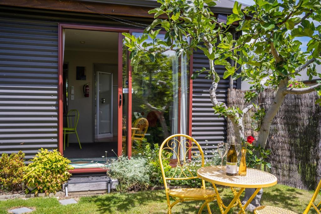 Cosy Contemporary Hideaway