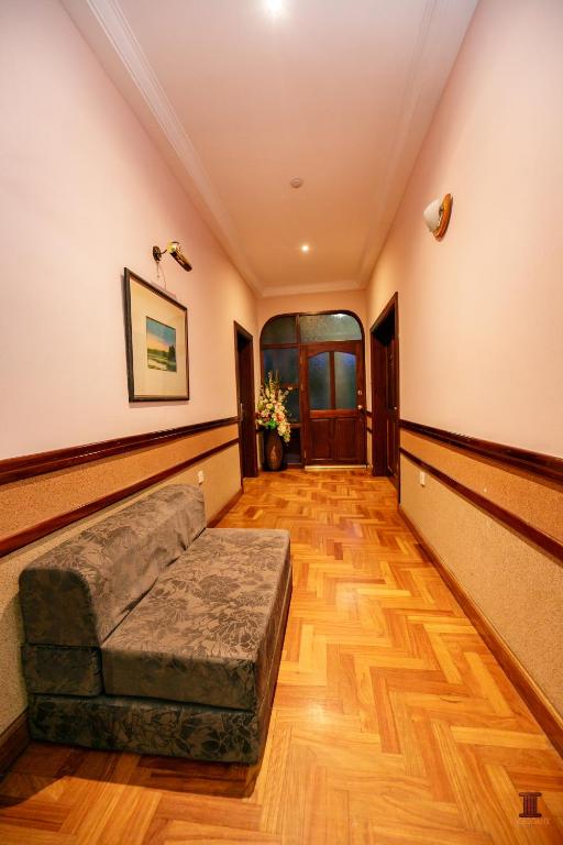 Mahogany Lodge, Cantonments photo