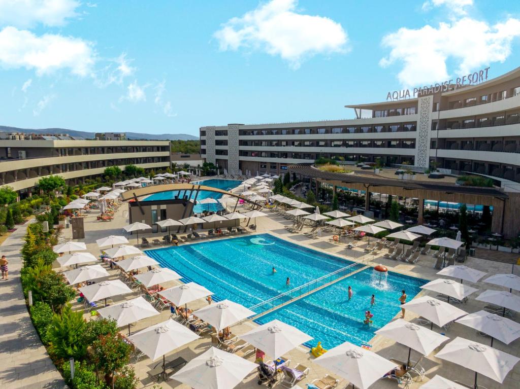 Aqua Paradise Resort & Aqua Park — Swimming pool in Nessebar, Burgas Region
