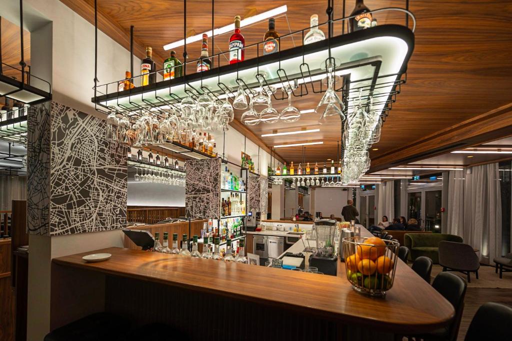 Bar/lounge