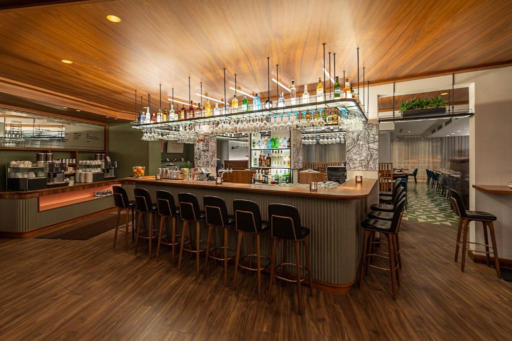 Bar/lounge