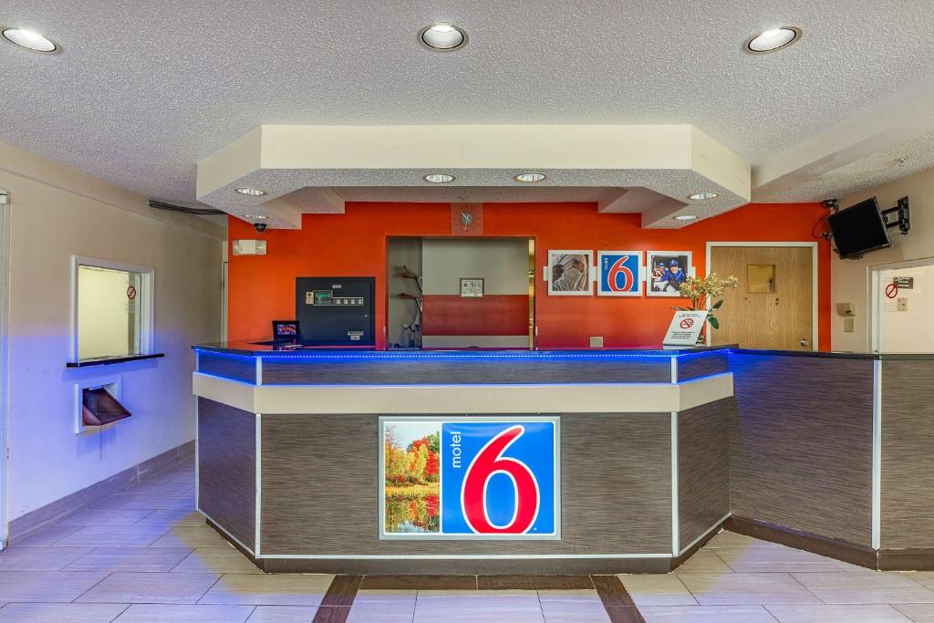 Motel 6-Charlotte, NC - University photo