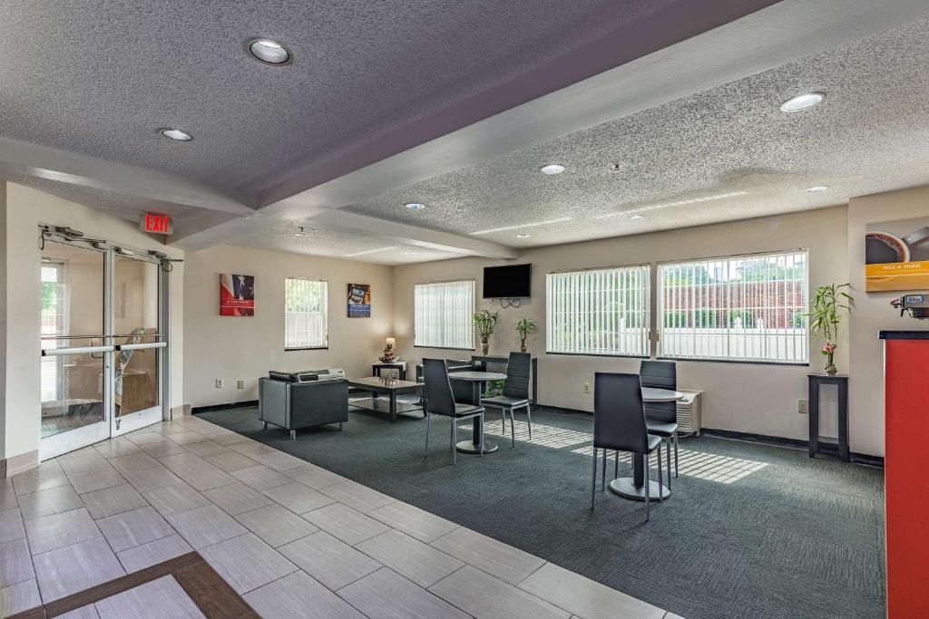 Motel 6-Charlotte, NC - University photo