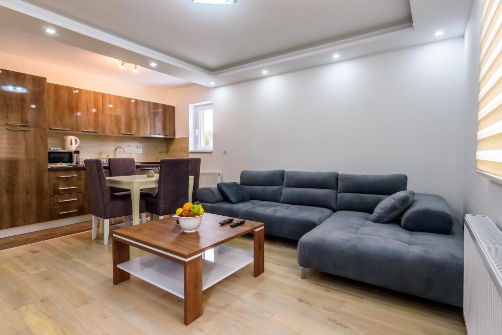 Apartmani “LAZAR” i “LENA” — Hotel in Kopaonik